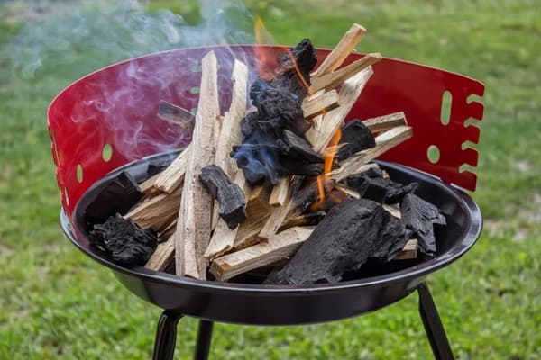 Økologisk optændingsbrænde til grill, pejs og bål 50 terninger