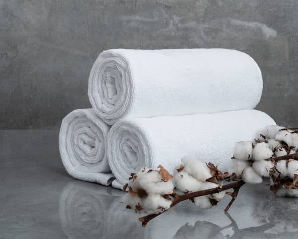 Handduk 70x140 vit hotell 500g 100% bomull