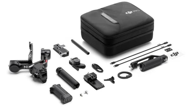 DJI RS 4 Combo Gimbal