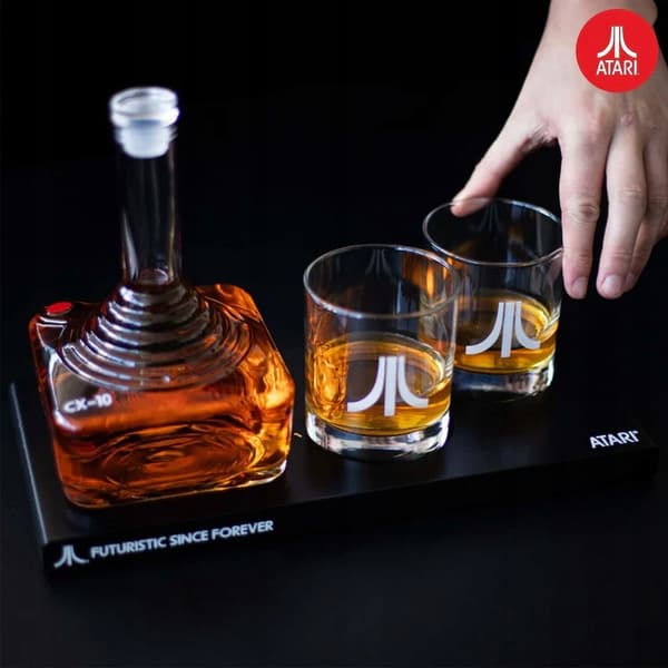 ATARI 3D-set: 750 ml karaff + 2 300 ml glas för whisky/bourbon