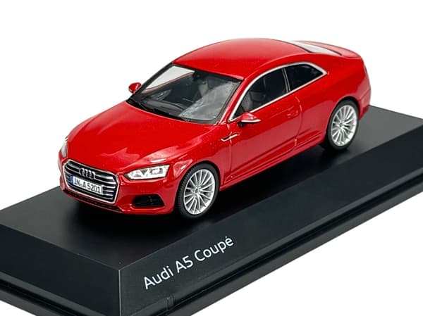 FORHANDLERMODEL AUDI A5 COUPÉ TANGO RØD 1:43 501.16.054.32