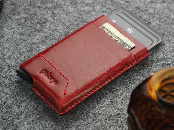 GOBI-lompakko kasviparkitusta nahasta, Nomad Red