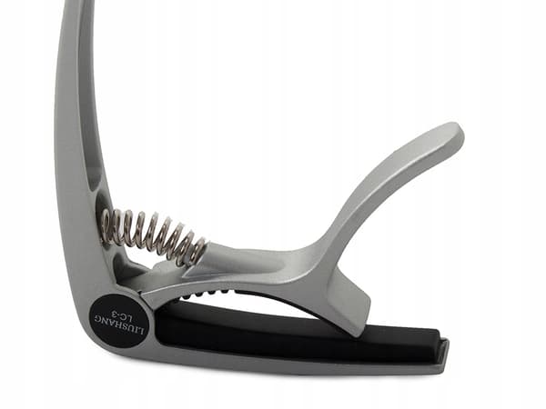 Capo kitarakarabiini EC-3 125 musta
