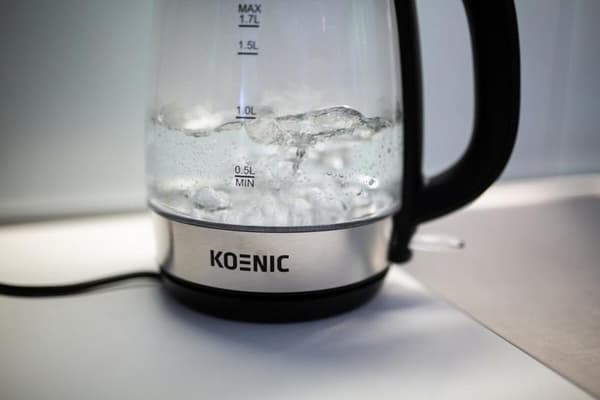 Trådløs kedel KOENIC KWK 2220