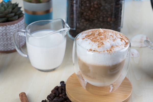 LÄMMÖLLINEN LATTE-LASI 235 ML