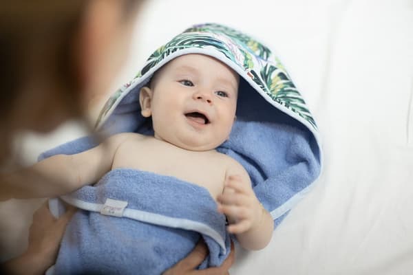 Baby badebetræk 100x100 MAXI PRINT blå