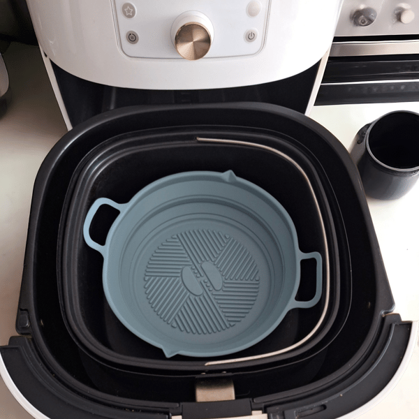 SILIKONEINDSATS TIL FEDTFRI AIR FRYER-BAGEFORM