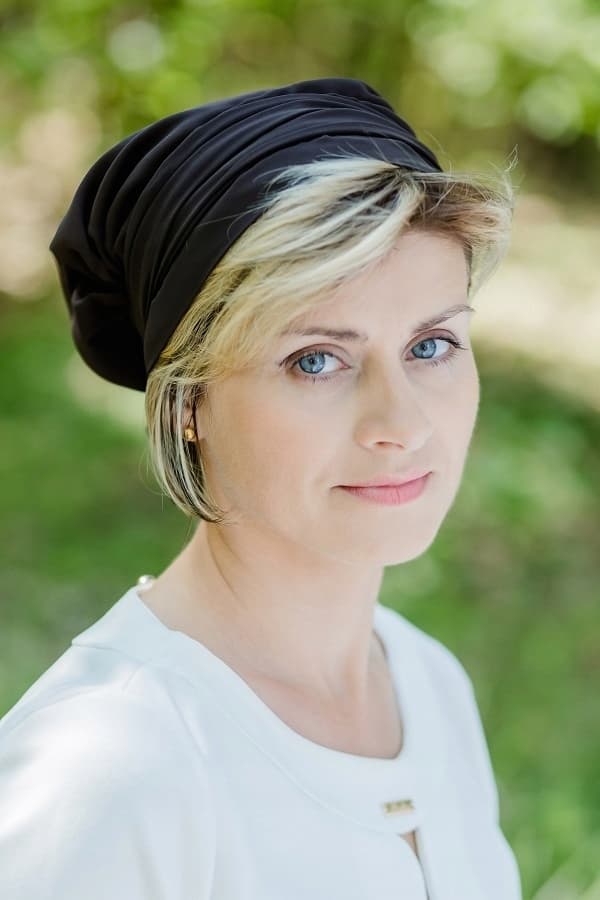 Maja brun dametørklædeturban til sommer, også efter kemoterapi