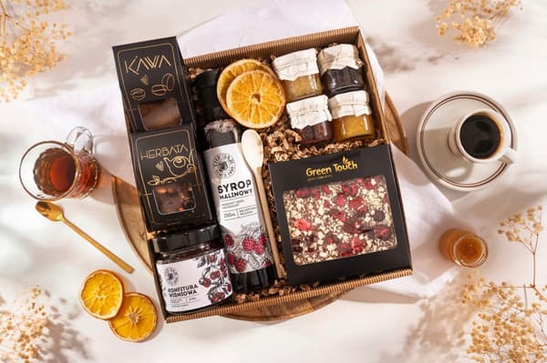 korg present låda present sirap choklad sylt gåva te kaffe