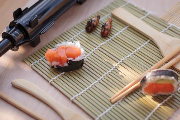 SUSHIMATTO + PUISTA LISÄVARUSTEET