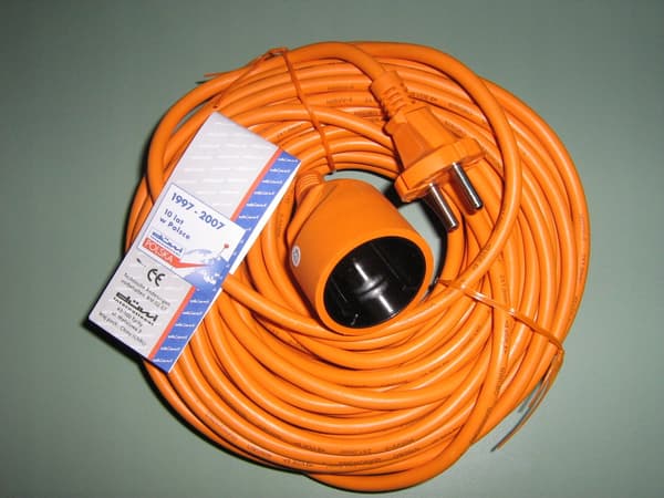 Förlängningssladd för byggträdgård orange 10m 2300W