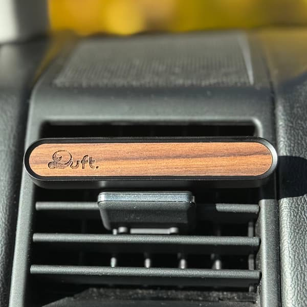 Bil doft DUFT - metall diffuser för luftfläkt +2 refill