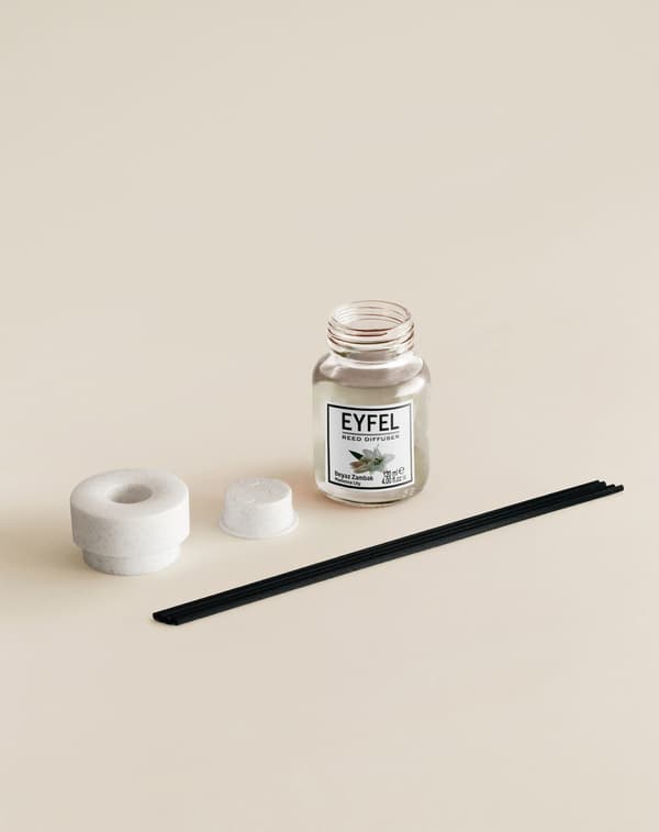 Eyfel - Vit lilja luftfräschare i stiftform 120ml