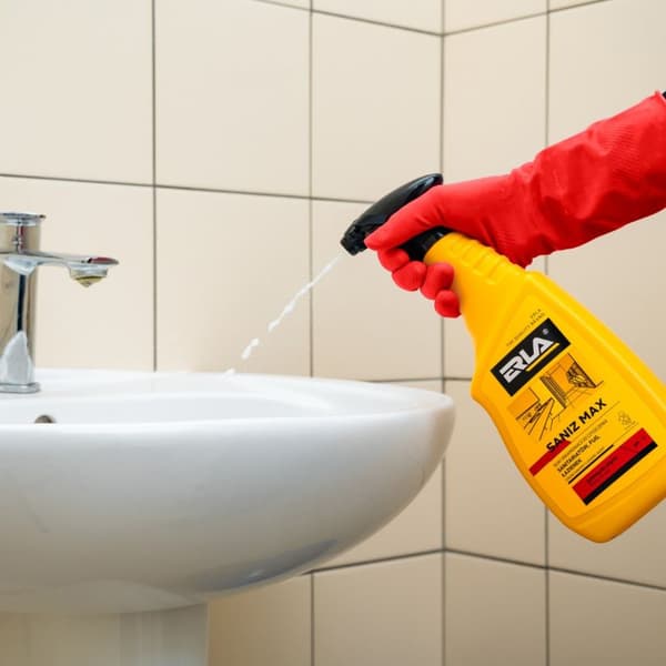 021175 ERLA R3011 DESINFEKTION MAX 750ML