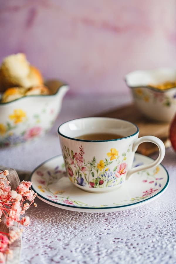 KOP MED UNDERKOP TIL KAFFE OG TE 250 ml KERAMISK FRU BLOMST
