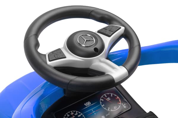Mercedes C-klass blå åkbar