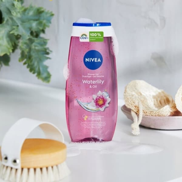222875 NIVEA Vattenlilja & Olja Duschgel 250 ml