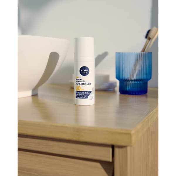NIVEA MEN Daily Protect Fuktighetskräm för ansiktet SPF 30 50ml