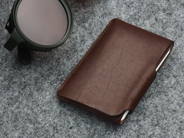HOBBY plånbok i Nomad-läder, brun