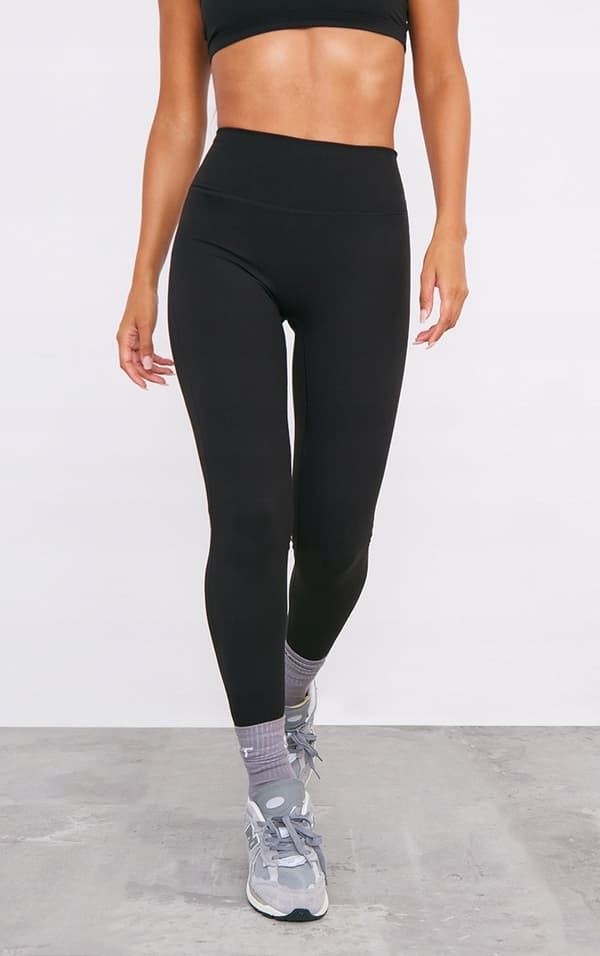 PRETTYLITTLETHING MUSTAT URHEILULEGGINGSIT 36 0A3C4_B*