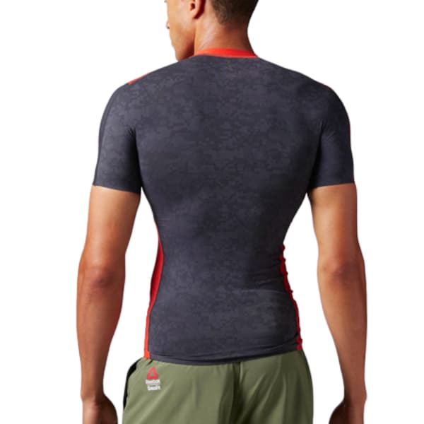 Miesten REEBOK RCF SS COMPRESSION TOP L -harjoituspaita