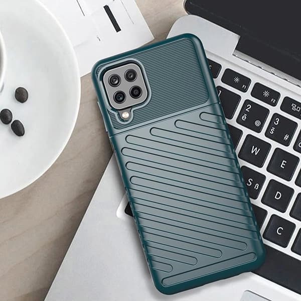 Thunder Case flexibelt armerat skal Samsung Galaxy A22 4G grön