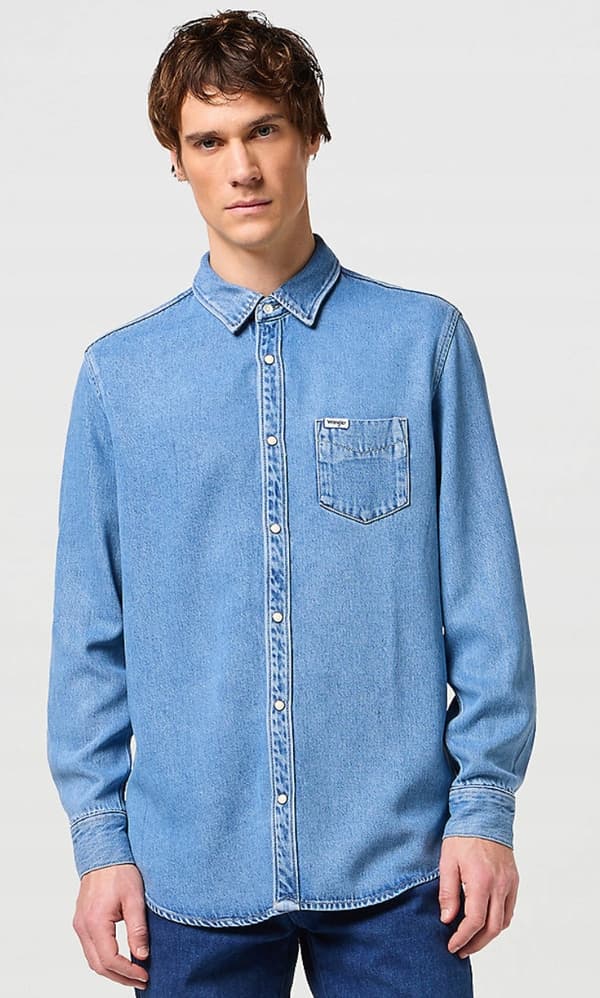 Wrangler enfäckad jeauskjorta ljus sten blå jeans regular M