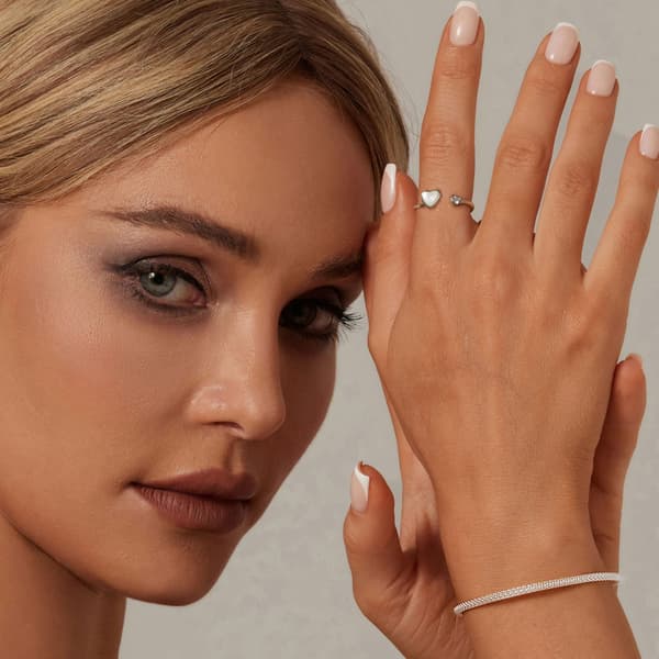 Justerbar silverring med hjärtformad pärla, 925 silver