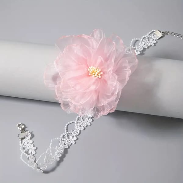 Hvid Blondechoker Med Rosa Blomst