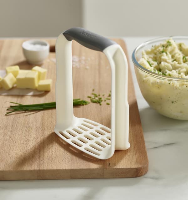 Joseph Joseph Easy-Mash Potatisstötare med halkfritt handtag