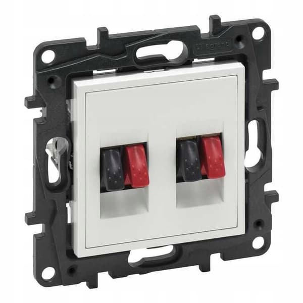 NILOE STEP MODUL VIT HÖGTALARKONTAKT HI-FI 2X TERMINALER 4MM2 863186