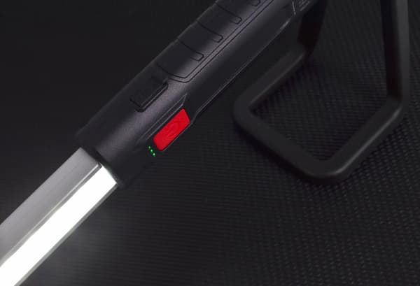 AWTOOLS BLACK LINE MOTORRUMSLAMPE LYSBAR SMD LED 2000LM