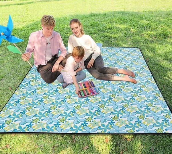 Picknickmatta med blommor, vikbar, 150 x 200 cm