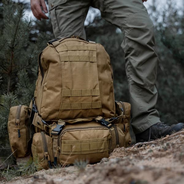 Turistrygsæk OFFLANDER survival combo 38l khaki