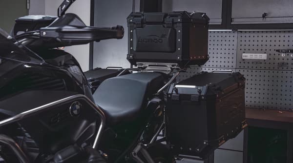 Loboo Pike topcase sølv 36L