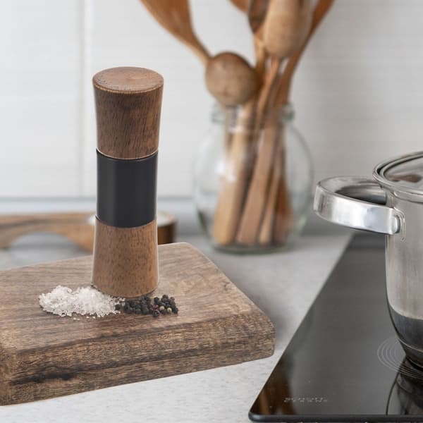 Träpeppar- och saltkvarn 15,5 cm