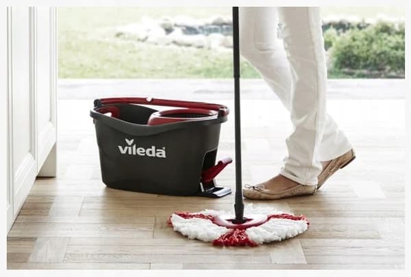 VILEDA Easy Wring&Clean TURBO roterande moppset 1 st