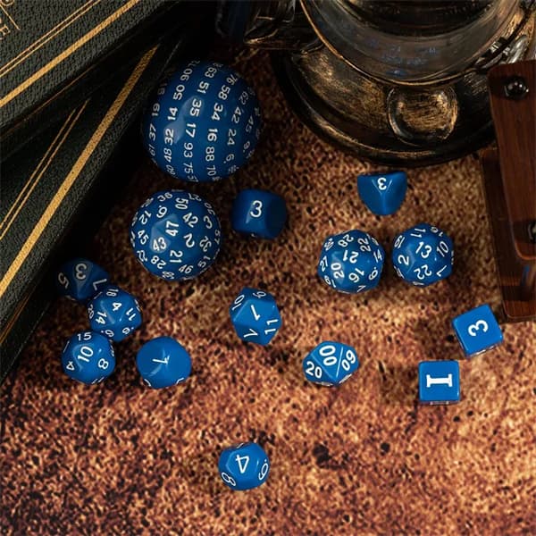 RPG-noppaa, sininen, 15 nopan setti