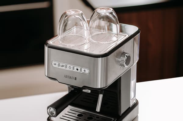 Teesa espressopannu 850W maitovaahdotin 15bar