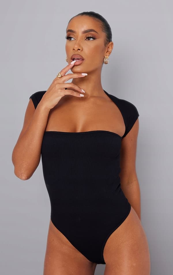 PRETTYLITTLETHING RIBBET BODYSUIT SORT M 0A1A1_C*