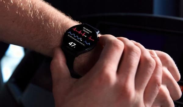 ONEPLUS Watch Lite 46mm Smartklocka Svart