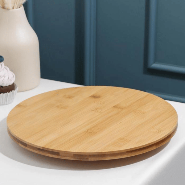Roterande pizzaskärbräda i bambu, runt tårtfat, 30 cm