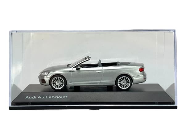 FORHANDLERMODEL AUDI A5 CABRIOLET FLORETT SØLV 1:43 501.17.053.31