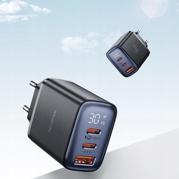 MCDODO SNABB VÄGGLADDARE FÖR IPHONE 2XUSB-C 1XUSB PD 30W LED-MÄTARE