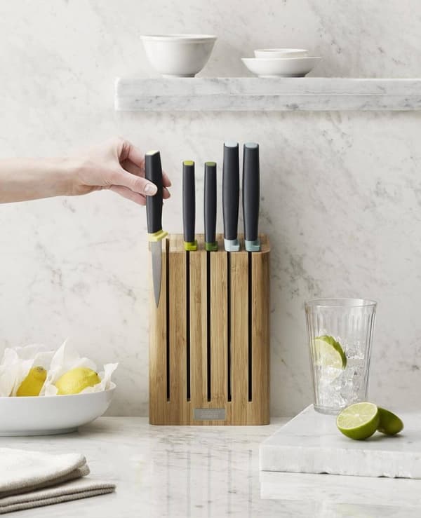 Joseph Joseph Elevate Bambusblok Magnetisk Kniv med Lige Sæt med 5