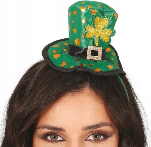 Klövergrön hatt med pannband för St. Patrick's Day