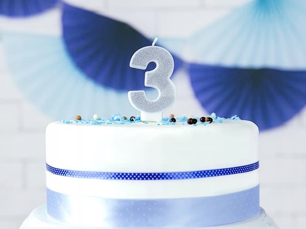 Numero 3 valaisin hopeanvärinen, 1 kpl