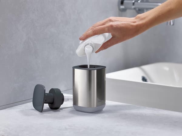 Joseph Joseph Presto diskmedelsdispenser i stål med pump