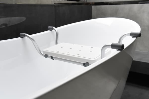 AWD INTERIOR 1412 badkarssits med breddjustering