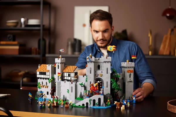 LEGO ICONS 10305 Lejonriddarslott